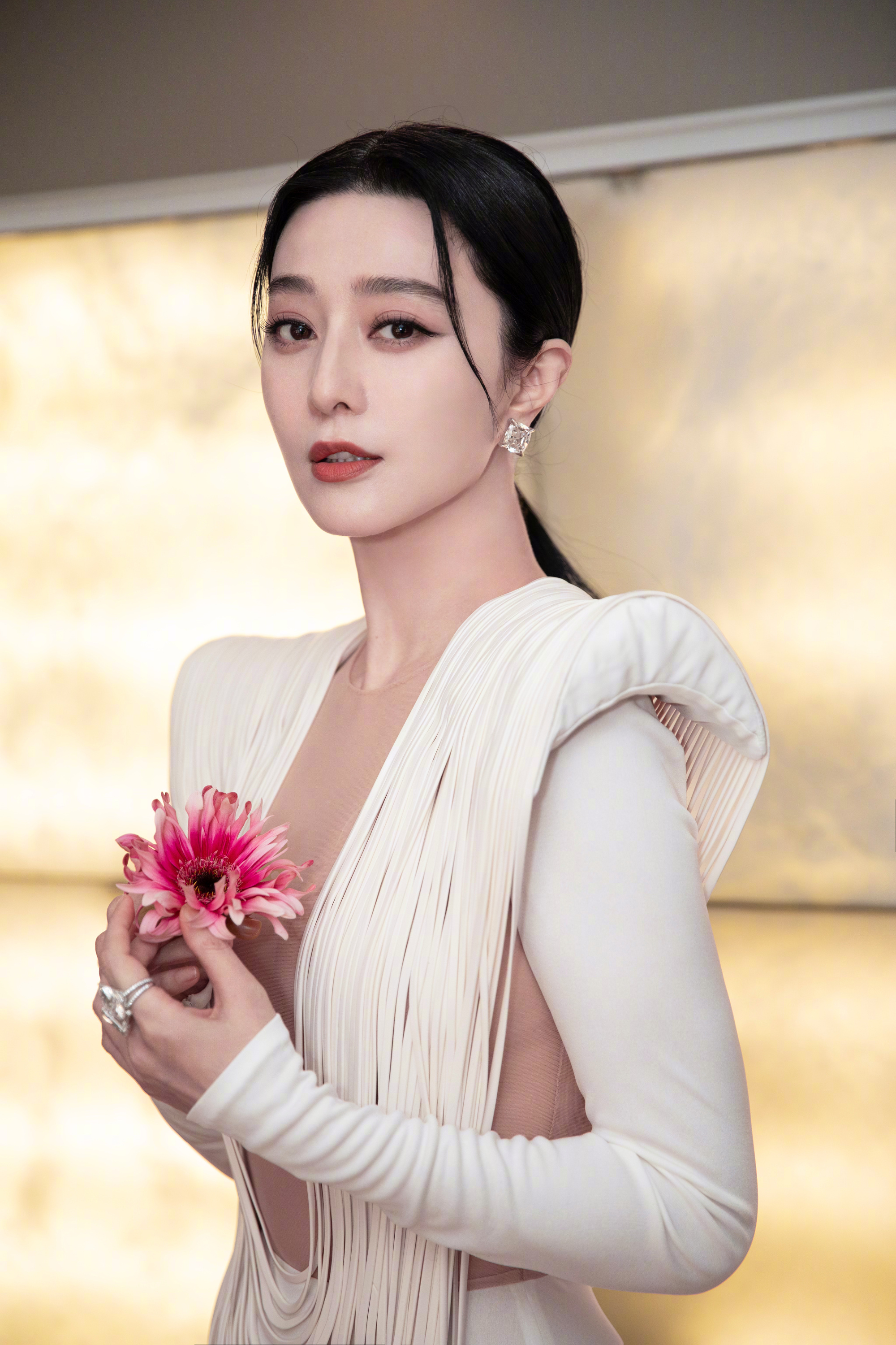 Đố ai nhận ra Phạm Băng Băng- Ảnh 6.