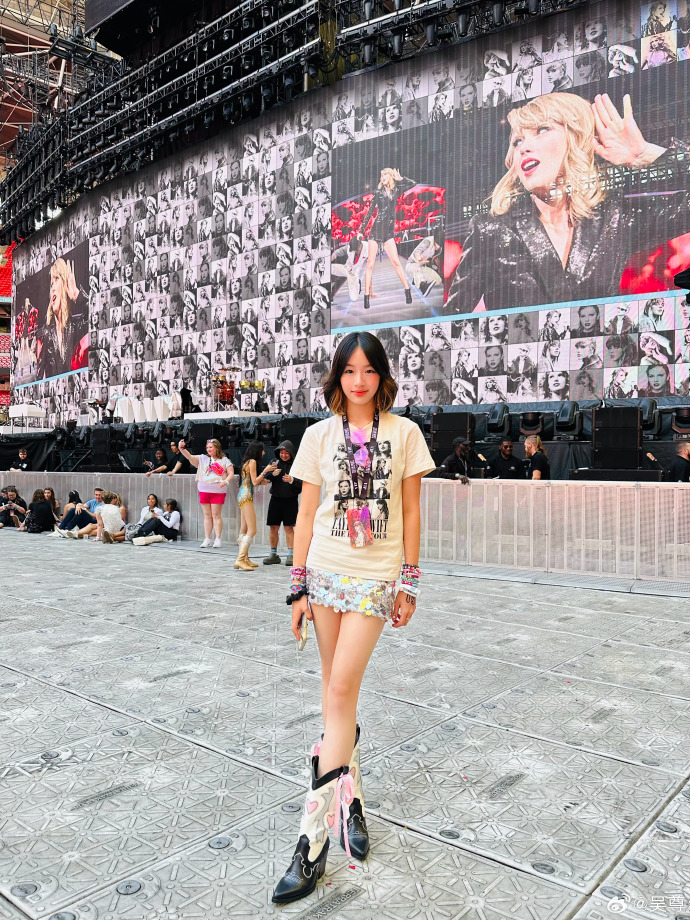 Con gái đầu lòng của nam tài tử điển trai nhất nhì Cbiz gây sốt: Chưa đầy 15 tuổi đã cao hơn 1m7, thần thái như người mẫu- Ảnh 6.