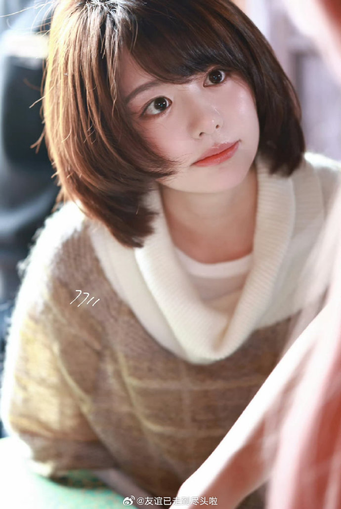 Mỹ nhân đang viral khắp Trung Quốc vì mắt to như Mỹ nhân đang viral khắp Trung Quốc vì mắt to như