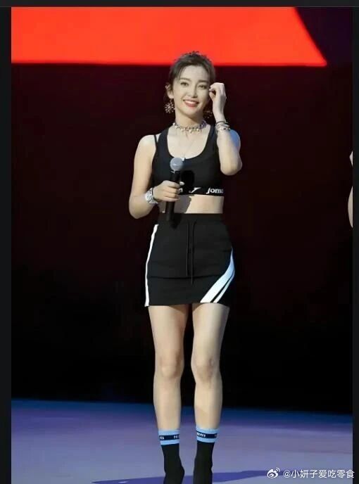 52 tuổi, Lý Băng Băng gây sốt với vóc dáng trẻ trung: Thói quen chạy bộ 19 năm cuối cùng cũng được tiết lộ- Ảnh 5. 52 tuổi, Lý Băng Băng gây sốt với vóc dáng trẻ trung: Thói quen chạy bộ 19 năm cuối cùng cũng được tiết lộ- Ảnh 5.