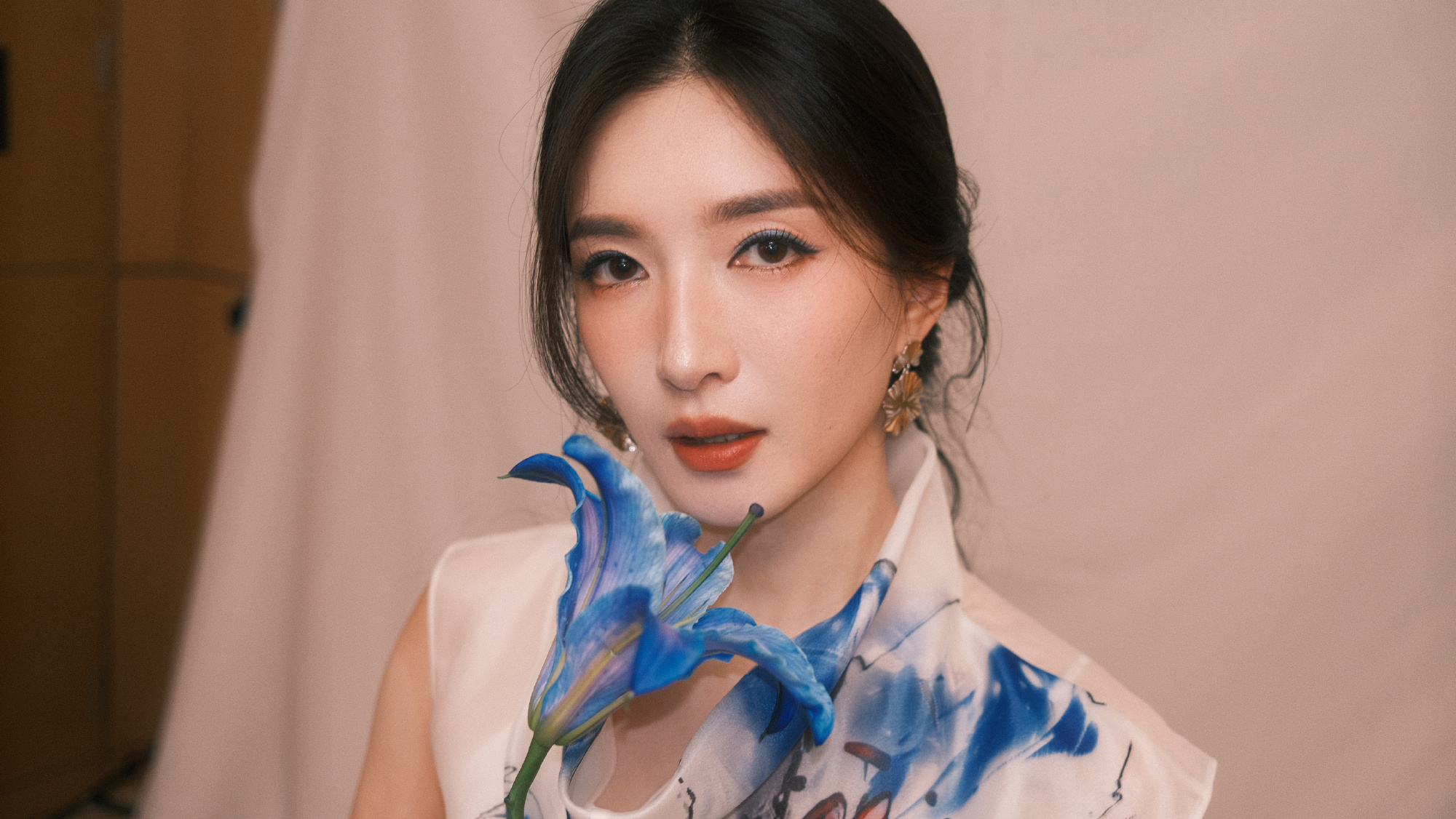 "Mỹ nhân khí chất nhất showbiz" nghi lén sinh con ngoài giá thú cho đại gia, cái tên này bị réo gọi ngay và luôn! 006ruiv2ly1i0l04cvt5pj34tc2pkb2i 17468577766871892240636 1746860820982 1746860821287135256165