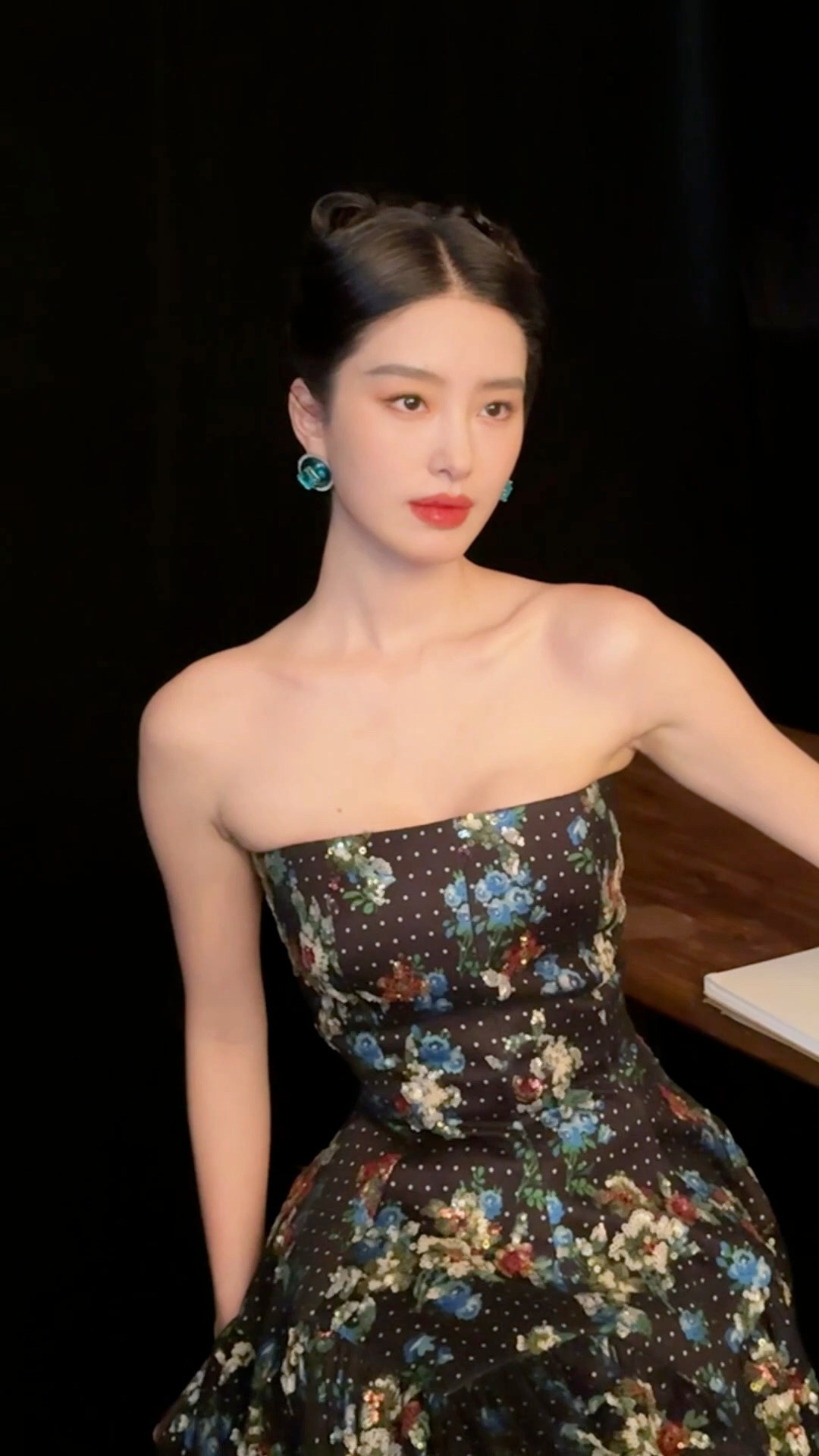 Mỹ nhân 92 sinh con cho thiếu gia tập đoàn bị nhà nội