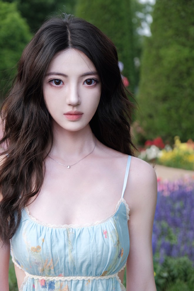 Nữ diễn viên đang làm loạn showbiz Trung Quốc- Ảnh 1. Nữ diễn viên đang làm loạn showbiz Trung Quốc- Ảnh 1.