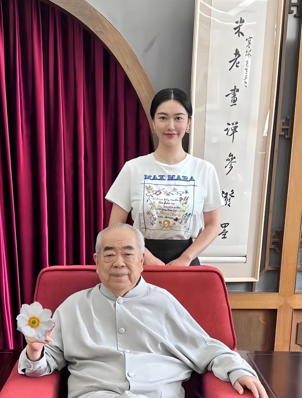 Danh họa U90 nghi bị vợ người mẫu kém 50 tuổi bắt cóc thủ tiêu, con gái lật tẩy âm mưu thâm độc- Ảnh 3.