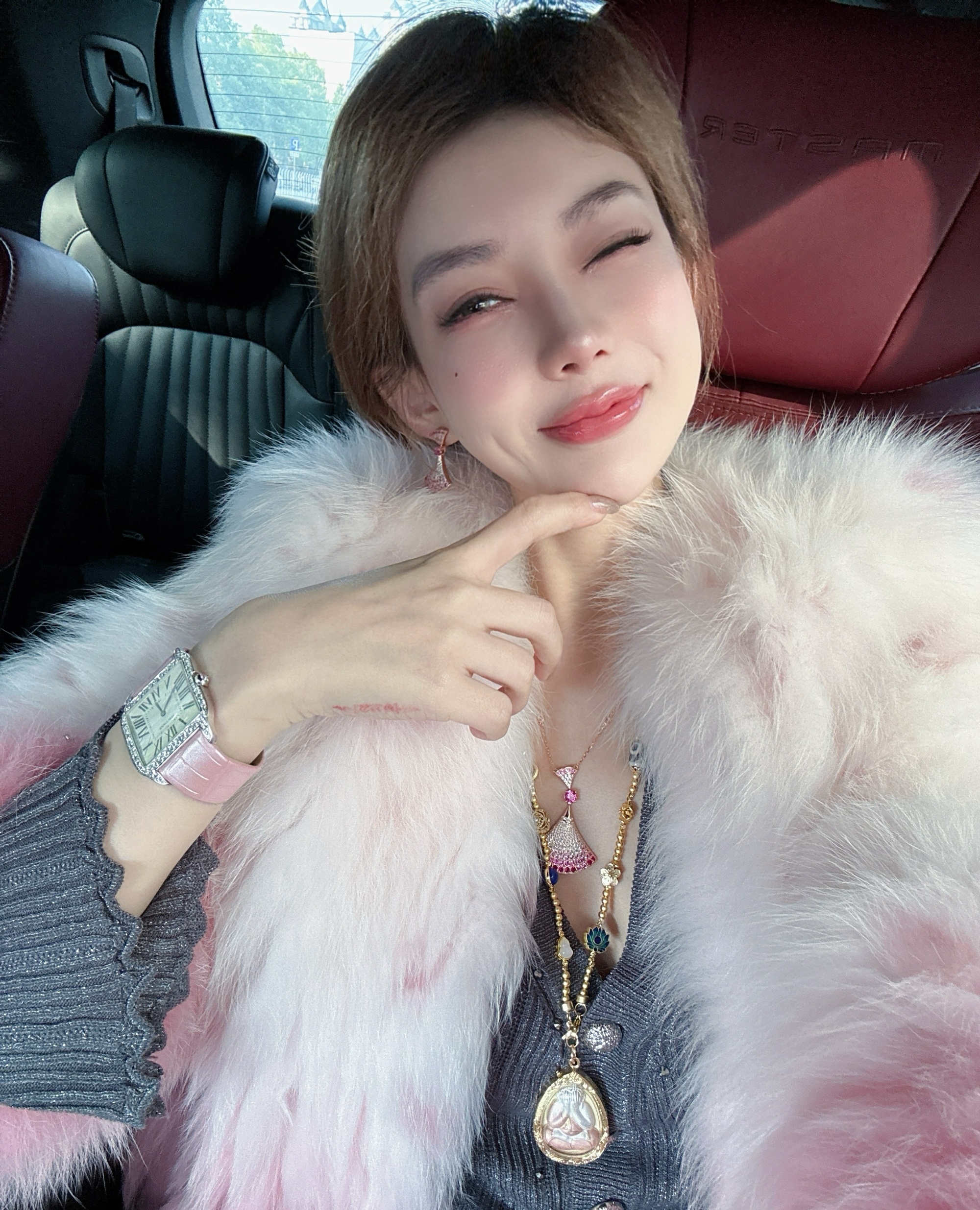 Biến căng cho người đẹp 9X Biến căng cho người đẹp 9X