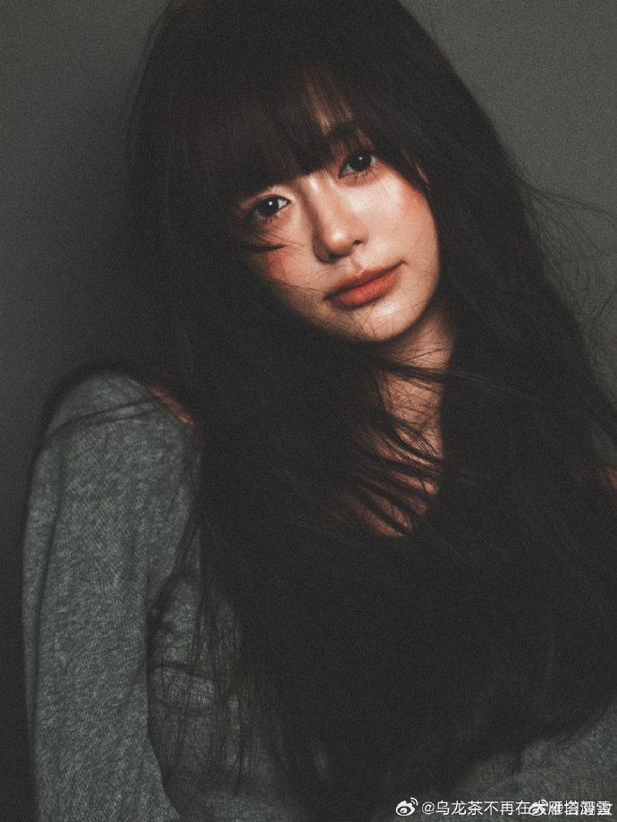 Mỹ nhân đang viral khắp Trung Quốc vì mắt to như Mỹ nhân đang viral khắp Trung Quốc vì mắt to như