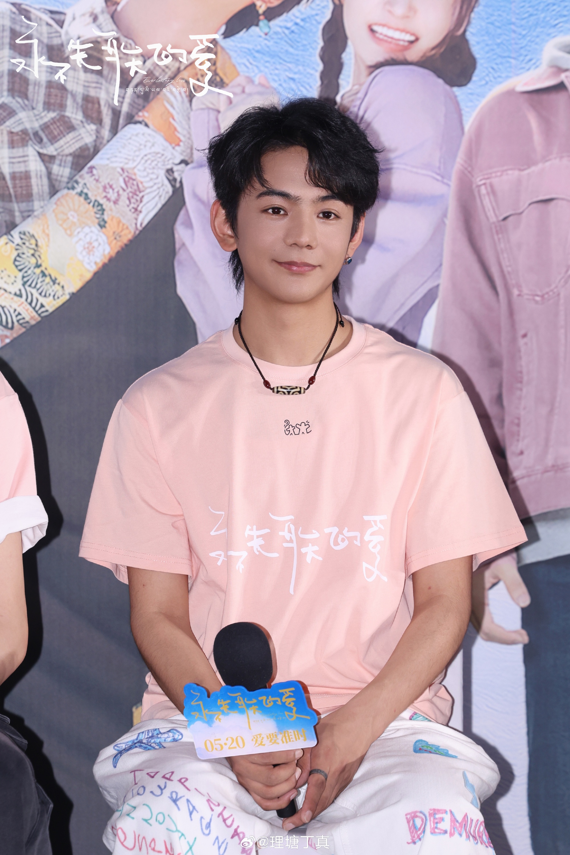 Chàng trai chăn bò bỗng nổi tiếng toàn quốc, vào showbiz đóng phim vì quá đẹp trai giờ ra sao?- Ảnh 5. Chàng trai chăn bò bỗng nổi tiếng toàn quốc, vào showbiz đóng phim vì quá đẹp trai giờ ra sao?- Ảnh 5.