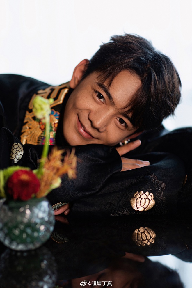 Chàng trai chăn bò bỗng nổi tiếng toàn quốc, vào showbiz đóng phim vì quá đẹp trai giờ ra sao?- Ảnh 11. Chàng trai chăn bò bỗng nổi tiếng toàn quốc, vào showbiz đóng phim vì quá đẹp trai giờ ra sao?- Ảnh 11.