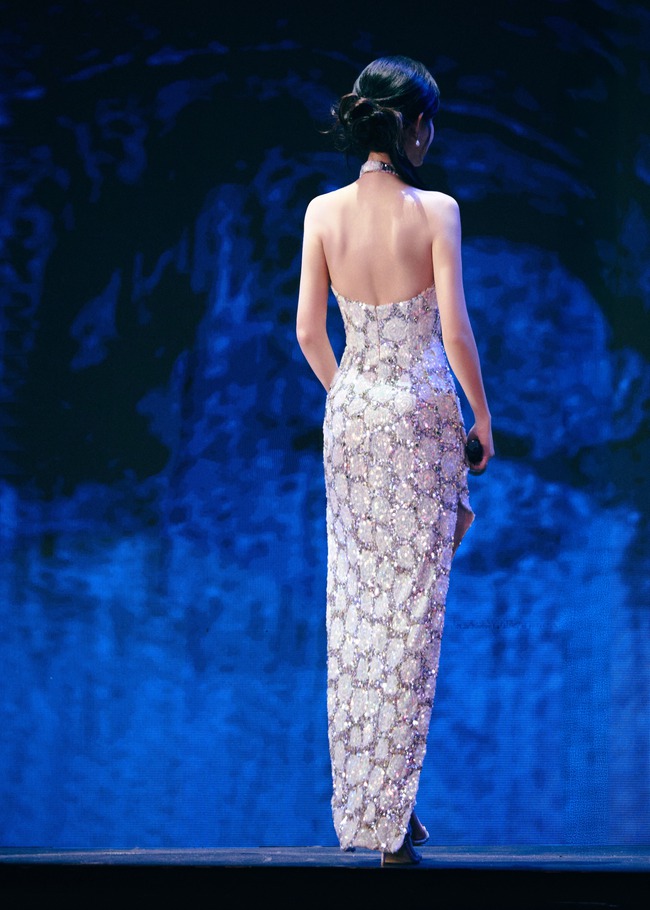 Mỹ nhân cổ trang đẹp nhất 2024 khoe nhan sắc tuyệt mỹ dịp Tết 2025: Nghiêng nước nghiêng thành xem mà rung động- Ảnh 2. Mỹ nhân cổ trang đẹp nhất 2024 khoe nhan sắc tuyệt mỹ dịp Tết 2025: Nghiêng nước nghiêng thành xem mà rung động- Ảnh 2.