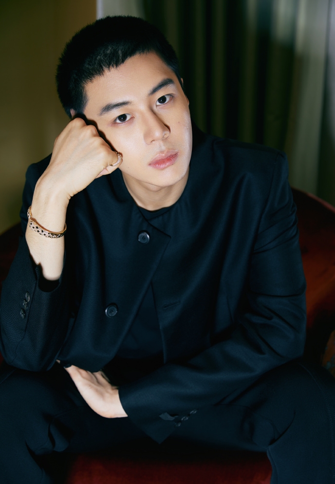 Chàng trai kém 19 tuổi vừa bị tóm hẹn hò Trần Nghiên Hy sau vụ ly hôn: Sao giống hệt chồng cũ thế này?- Ảnh 3.