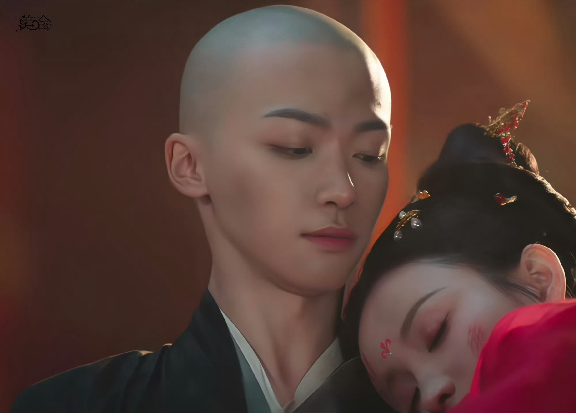 Lâu lắm mới có mỹ nam cạo trọc đầu vẫn đẹp chấn động tam giới, nhan sắc này lại bị showbiz Lâu lắm mới có mỹ nam cạo trọc đầu vẫn đẹp chấn động tam giới, nhan sắc này lại bị showbiz