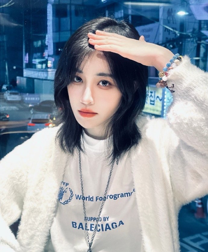 Nghi án nữ ca sĩ 2k3 đi tù vì mở sòng bạc trái phép- Ảnh 1. Nghi án nữ ca sĩ 2k3 đi tù vì mở sòng bạc trái phép- Ảnh 1.