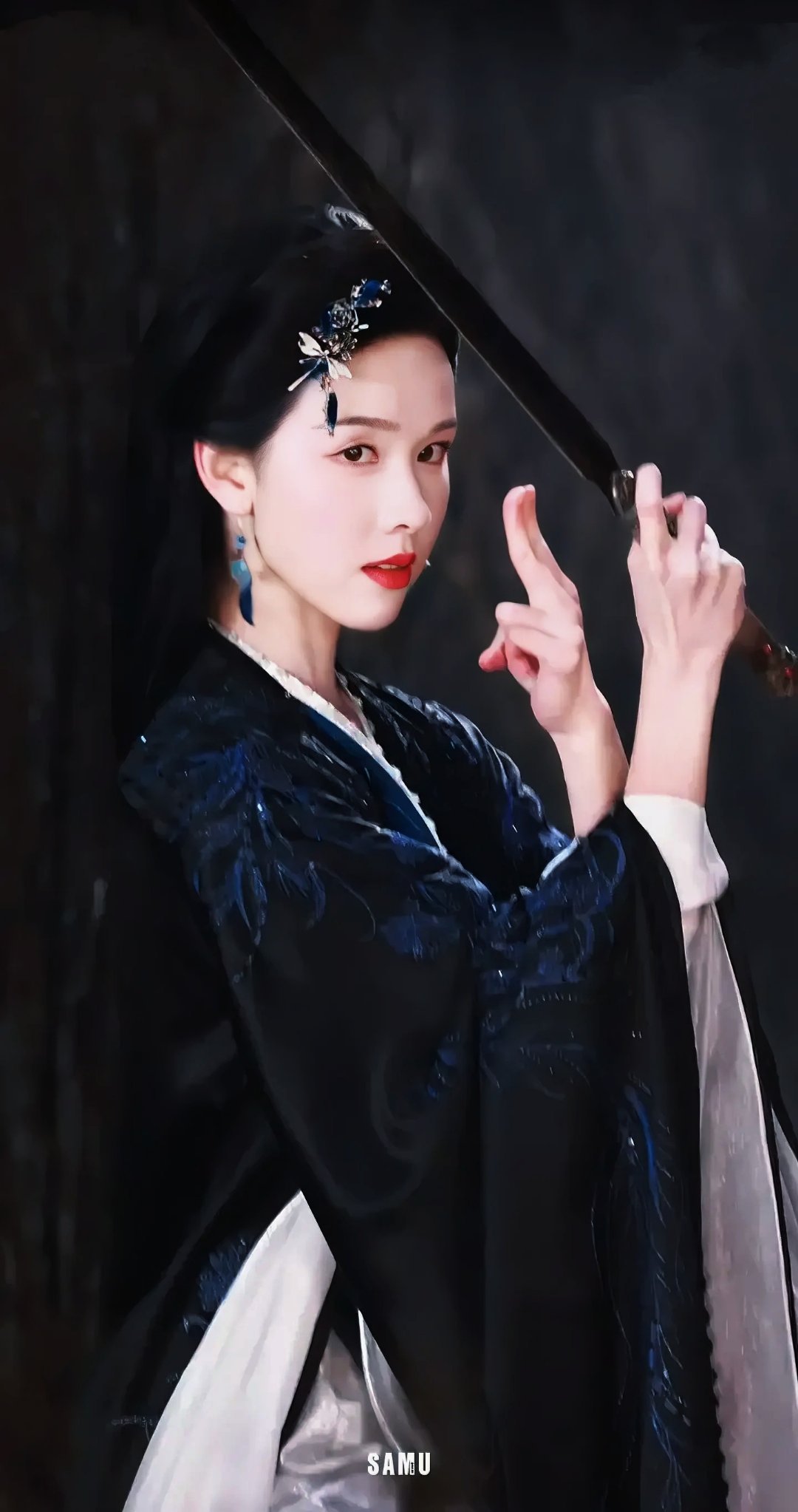 10 mỹ nhân cổ trang đẹp nhất Trung Quốc 2025: Nàng thơ Đông Cung lột xác chấn động,