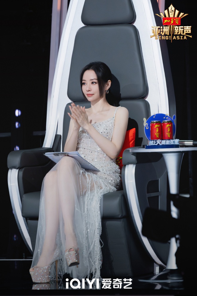 Bán kết 2 Sing! Asia: Phương Mỹ Chi ghi tỷ số sốc, 1 giám khảo quyết không vote cho đại diện Việt Nam!- Ảnh 6. Bán kết 2 Sing! Asia: Phương Mỹ Chi ghi tỷ số sốc, 1 giám khảo quyết không vote cho đại diện Việt Nam!- Ảnh 6.