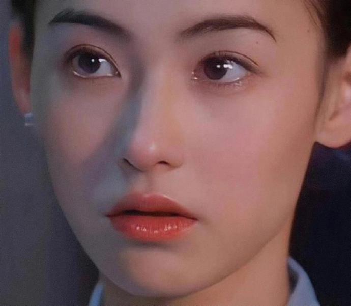 Trương Bá Chi sao ra nông nỗi này: Mặt cứng đơ như tượng sáp, làm răng sứ