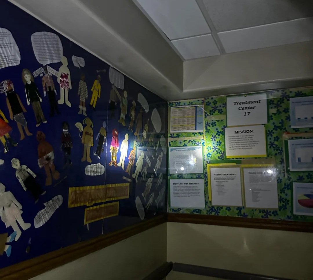 Phát hiện bất ngờ trong bệnh viện bỏ hoang- Ảnh 2.