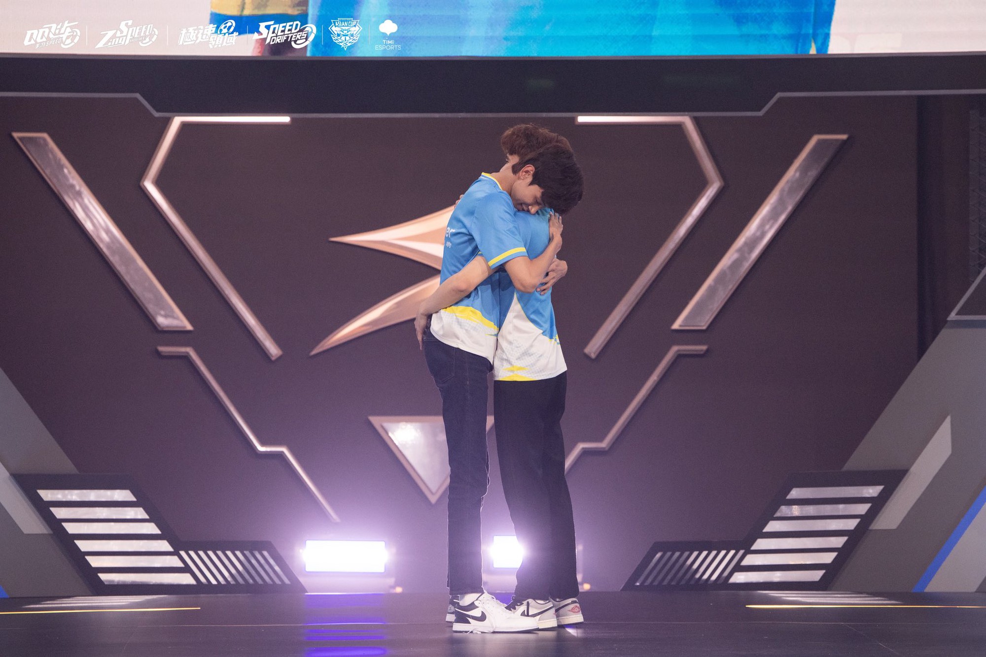 Những cuộc đua tuyệt đối điện ảnh của đội tuyển ZingSpeed Mobile Việt Nam tại Asian Cup 2025- Ảnh 5.