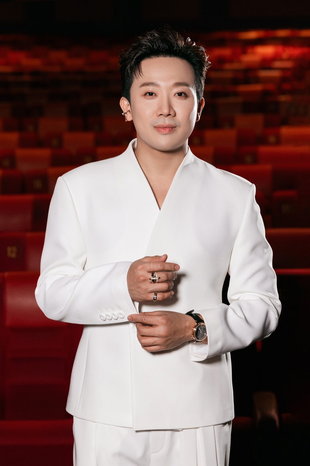 Bất ngờ phát hiện có người đặt camera quay lén, Trấn Thành chỉ tay thẳng mặt nói 1 câu bùng nổ tranh cãi- Ảnh 4.