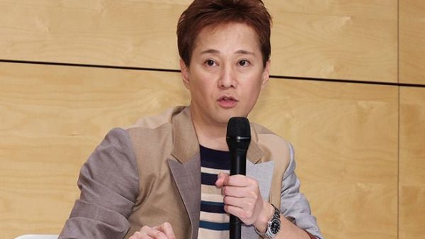 Fuji TV bị xa lánh do che đậy bê bối tấn công tình d.uc của tài tử Masahiro Nakai 30 Fuji TV bị xa lánh do che đậy bê bối tấn công tình d.uc của tài tử Masahiro Nakai 051a436fdc6e43a361e494c8ed016400 odaljpg