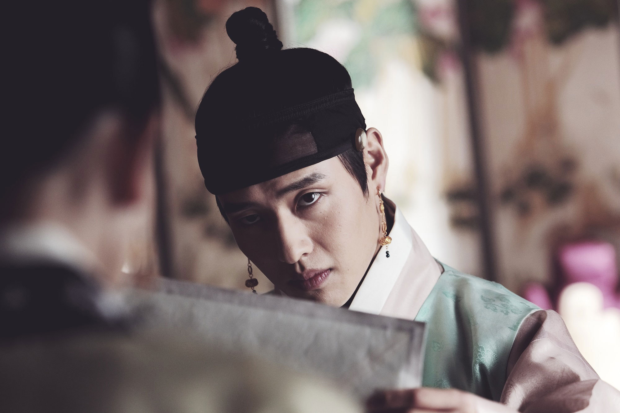 10 phim 18+ để đời của dàn mỹ nam đẹp nhất Hàn Quốc: Chưa xem tiếc lắm luôn- Ảnh 8. 10 phim 18+ để đời của dàn mỹ nam đẹp nhất Hàn Quốc: Chưa xem tiếc lắm luôn- Ảnh 8.