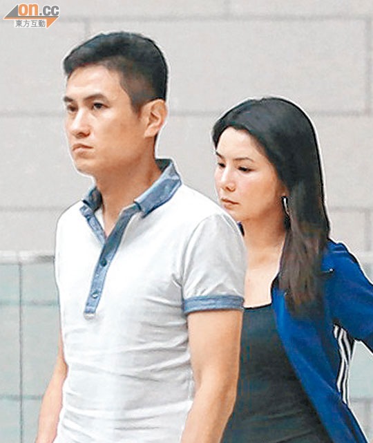 Á hậu mắc ung thư vú bị đại gia ruồng bỏ, phải bán rẻ đồ đạc trong nhà để cứu mạng mình và 2 con- Ảnh 4.