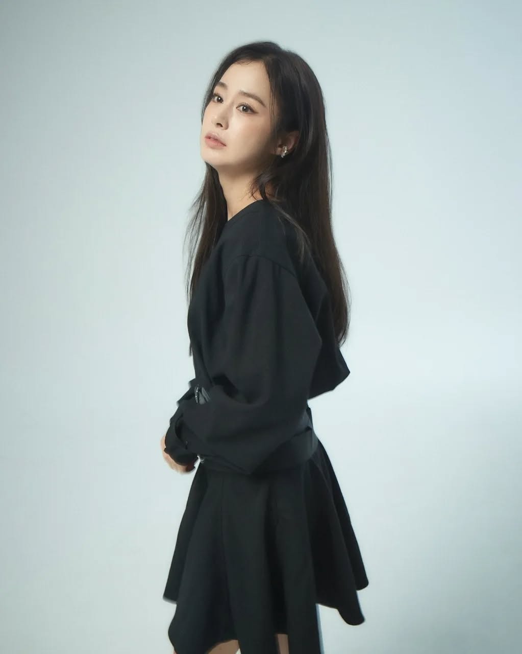 Kim Tae Hee lần đầu nói về nỗi lo tuổi tác: “Tôi không còn như xưa, làm mẹ khiến tôi chẳng còn thời gian chăm chút ngoại hình”- Ảnh 1.