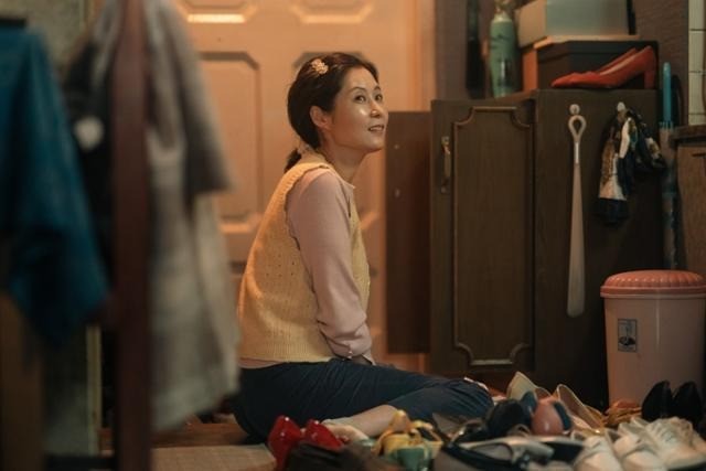 Ngọt ngào và cay đắng khi xem Khi Cuộc Đời Cho Bạn Quả Quýt- Ảnh 9. Ngọt ngào và cay đắng khi xem Khi Cuộc Đời Cho Bạn Quả Quýt- Ảnh 9.