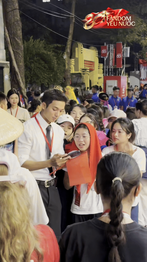 Tổng hợp luyện lần 2: Ca nương Kiều Anh đẹp nền nã chấp cam thường, nam thần 1m9 lướt ngang 3 giây cũng gây bão- Ảnh 10.