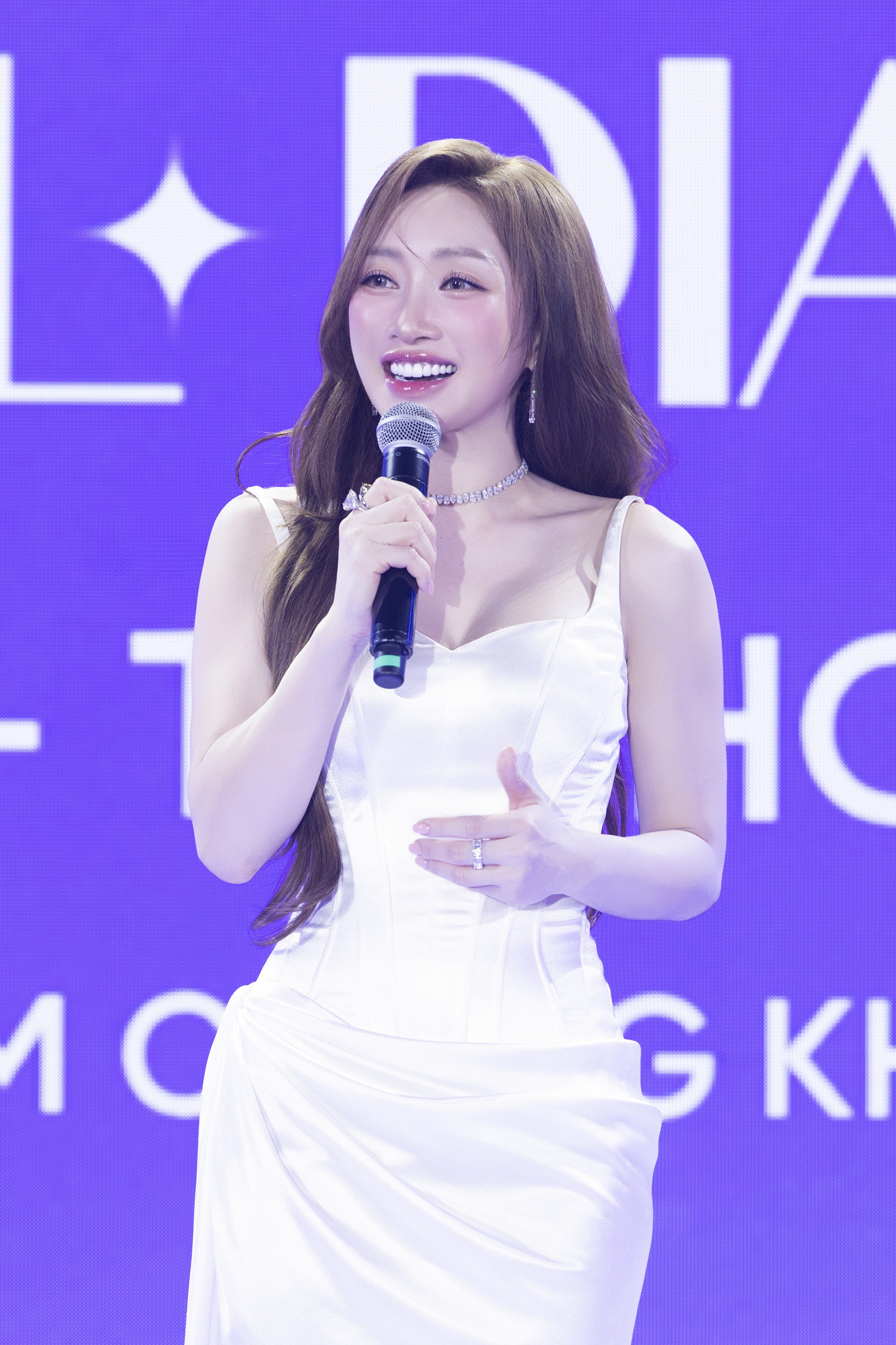 Khó tin ngoại hình của Nhã Phương khi bầu lần 3 ở tuổi 35- Ảnh 6. Khó tin ngoại hình của Nhã Phương khi bầu lần 3 ở tuổi 35- Ảnh 6.