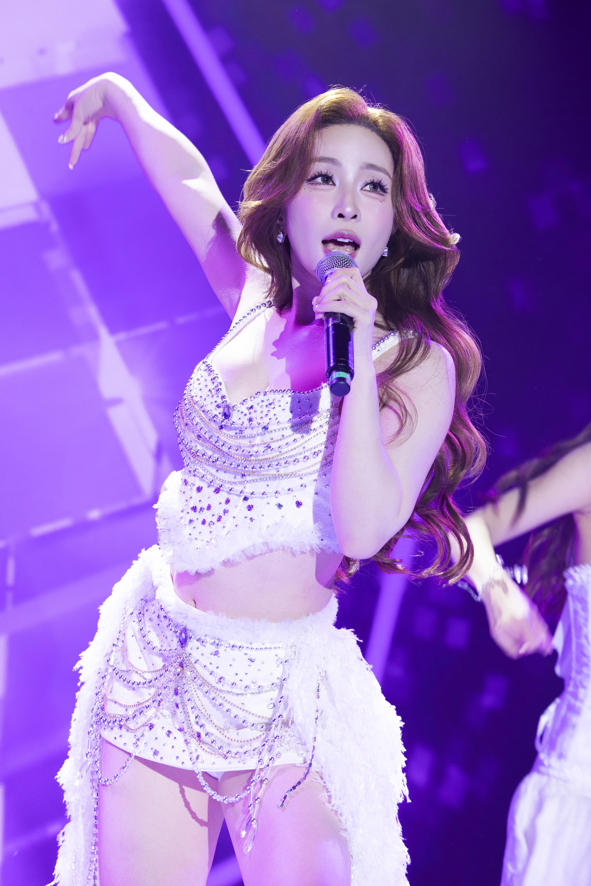 Khó tin ngoại hình của Nhã Phương khi bầu lần 3 ở tuổi 35- Ảnh 2. Khó tin ngoại hình của Nhã Phương khi bầu lần 3 ở tuổi 35- Ảnh 2.