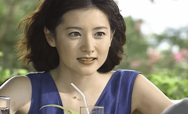 Ngoài phim Nàng Dae Jang Geum, Lee Young Ae còn xinh đẹp rung động lòng người với tạo hình hiện đại, đẳng cấp