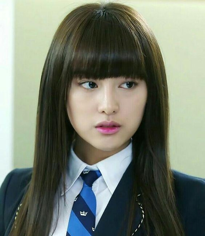 Dụi mắt 1000 lần vẫn không nhận ra Kim Ji Won- Ảnh 4.