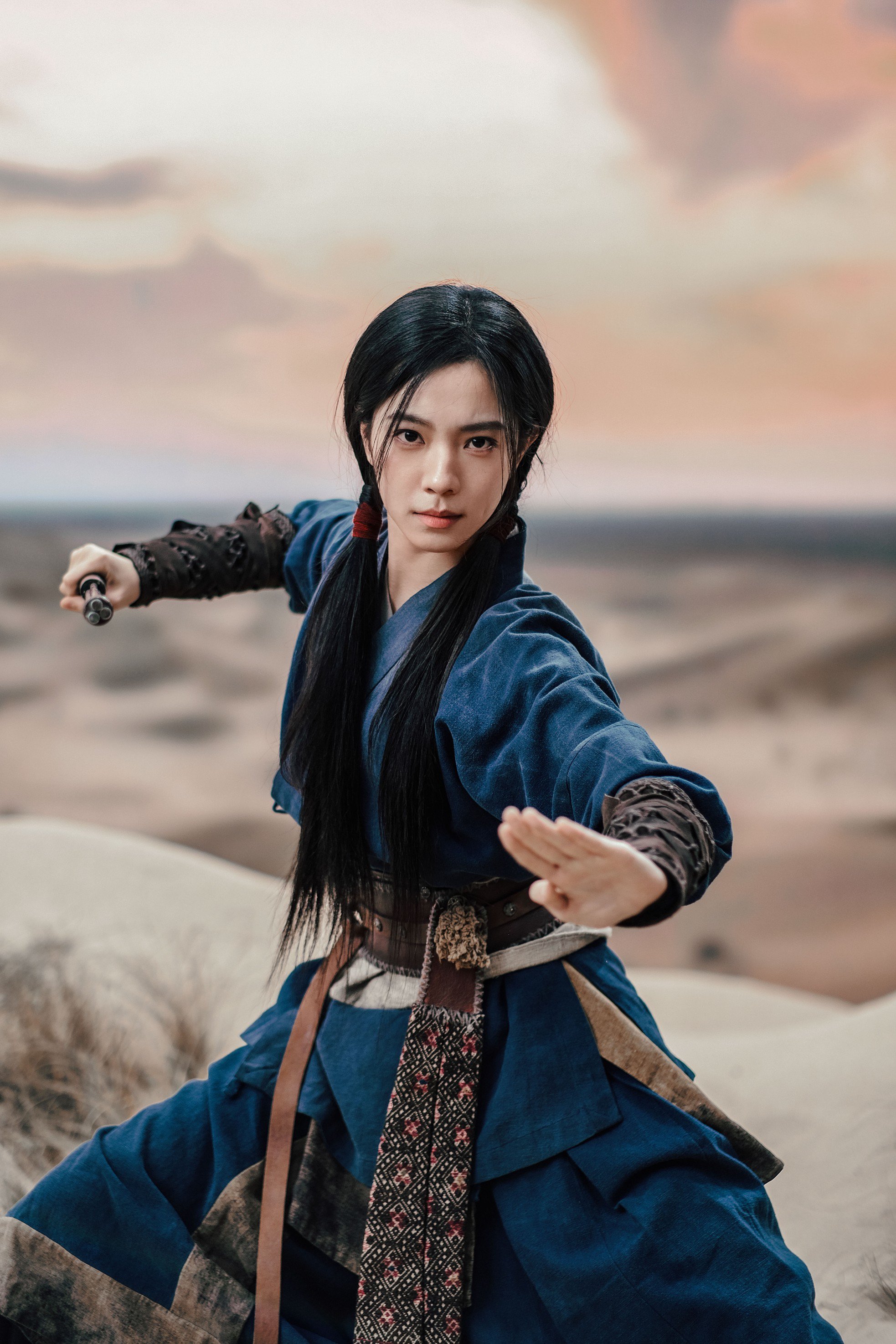 1-1738977486-96-width1966height2949 'Anh hùng xạ điêu' dội gáo nước lạnh vào khán giả - 2