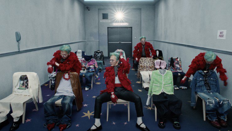 1-1740897990-727-width740height419 Điên rồ G-Dragon - 1