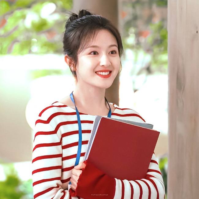 Cô trợ lý đẹp nhất Trung Quốc hiện tại: Nhan sắc đỉnh cao ở phim mới, càng nhìn càng thấy yêu- Ảnh 2.