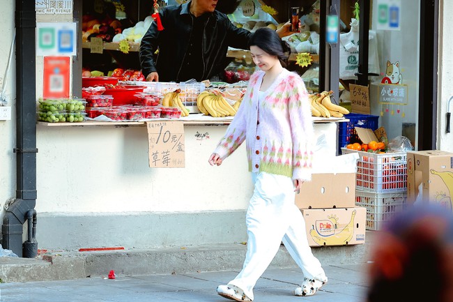 Mỹ nhân ngoan xinh yêu nhất Trung Quốc hiện tại lại gây sốt: Nhan sắc