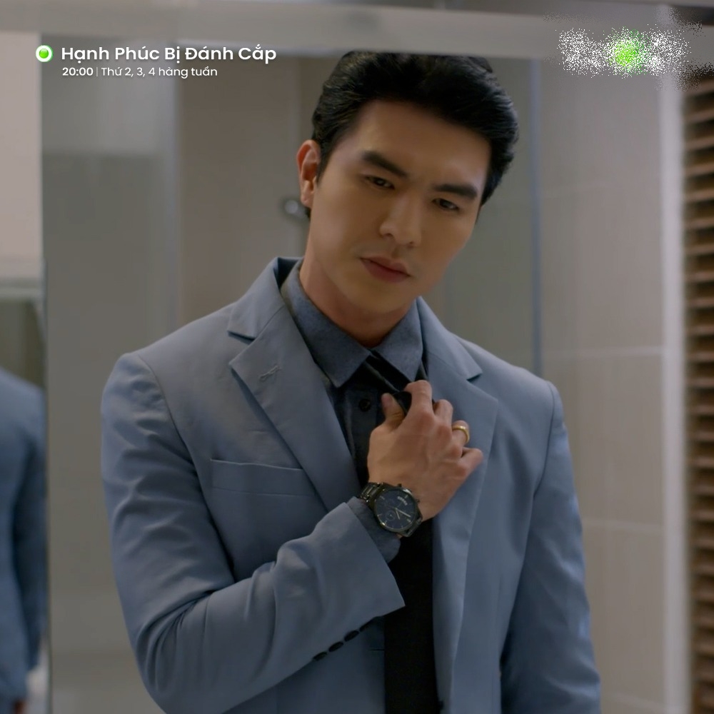 Tổng tài Việt viral khắp cõi mạng vì thần thái nét căng, nhan sắc thăng hạng sau 4 năm quá sốc- Ảnh 1.