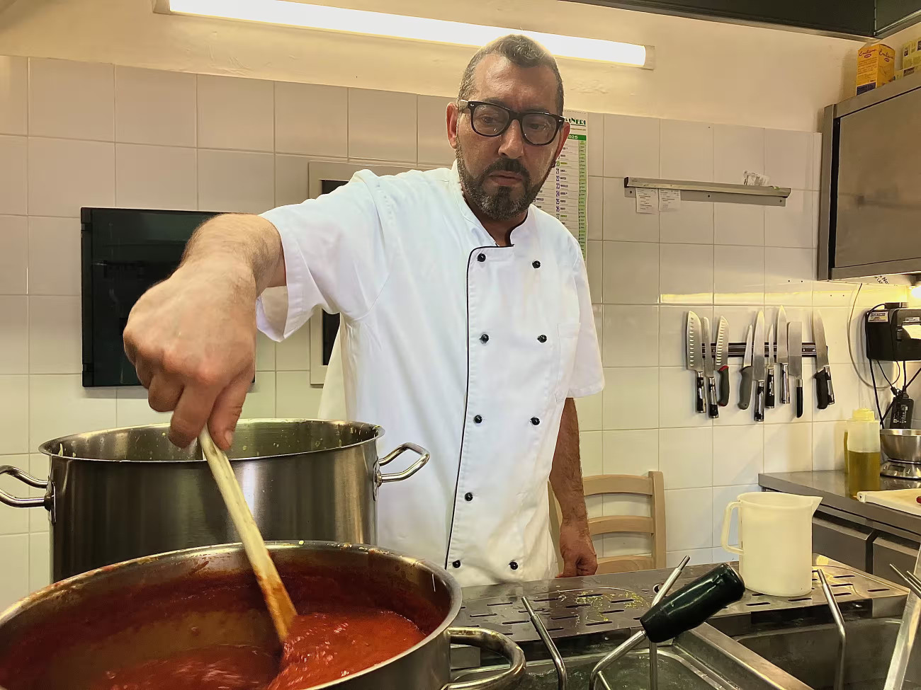 Châu Âu chật vật với nắng nóng kỷ lục- Ảnh 1. Châu Âu chật vật với nắng nóng kỷ lục- Ảnh 1.