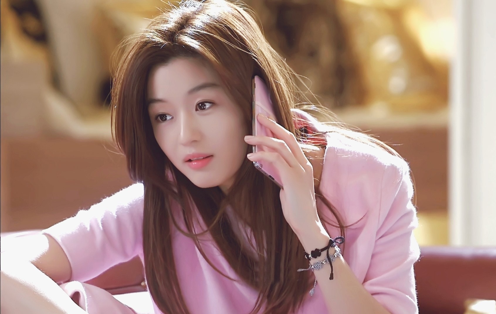 Loạt bê bối chấn động của dàn diễn viên Vì Sao Đưa Anh Tới- Ảnh 1.