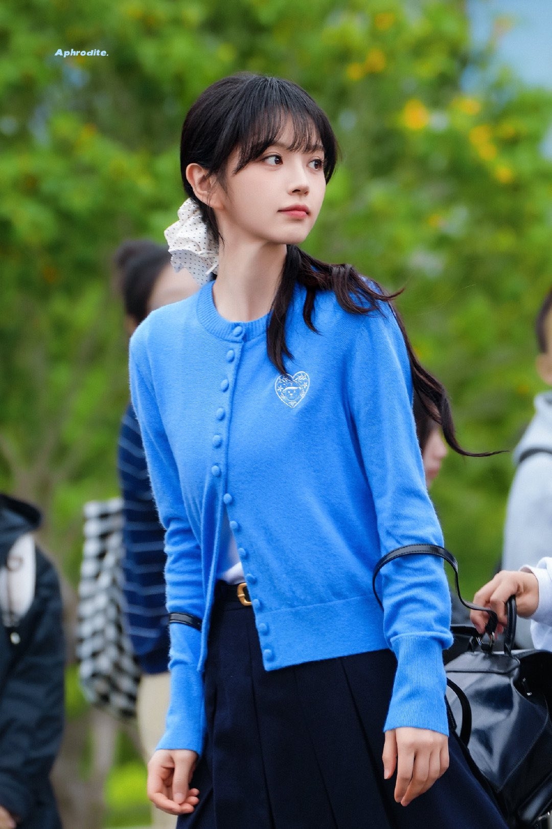 Không thể ngừng mê mỹ nhân có vẻ đẹp như nắng chiếu vào tim: Visual cỡ này ai làm lại, lưu ảnh cả cháy bộ nhớ- Ảnh 4.