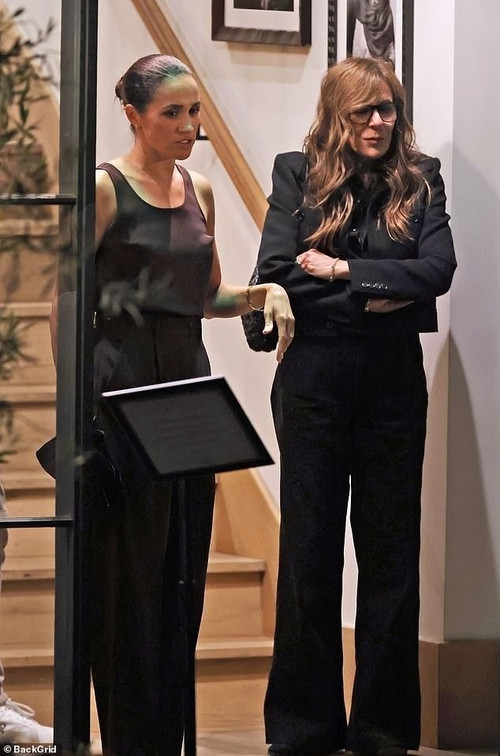 Người phụ nữ đứng sau Harry - Meghan- Ảnh 2.