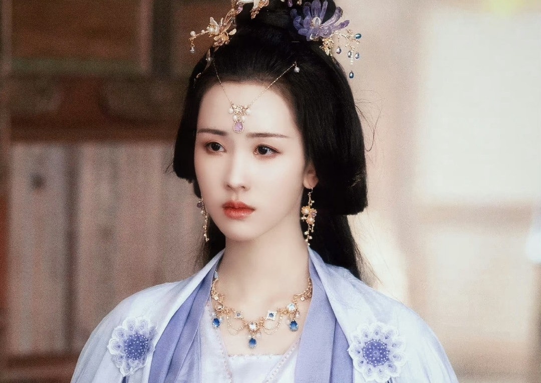 Ngắm mỹ nhân này mà tưởng quay về 1000 năm trước: Nhan sắc tiên nữ giáng trần, đẹp đến mất cả nhận thức- Ảnh 7. Ngắm mỹ nhân này mà tưởng quay về 1000 năm trước: Nhan sắc tiên nữ giáng trần, đẹp đến mất cả nhận thức- Ảnh 7.