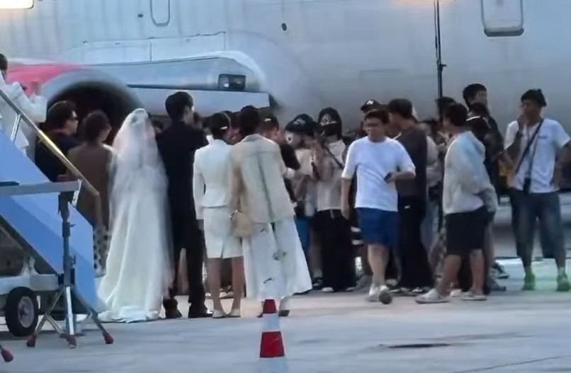 Đám cưới diễn ra ở sân bay đang viral khắp MXH: Nhà gái là cơ trưởng đẹp ná thở, nhà trai là phó tổng hãng hàng không- Ảnh 3.