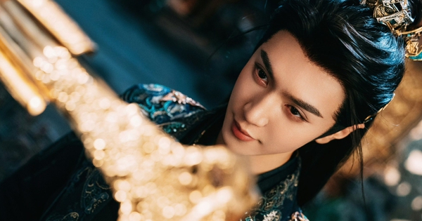 Bận sấp mặt cũng phải cày phim Trung Quốc này ngay cho nóng: Nam chính đẹp cao sang quyền quý, ngắm một cái mà tỉnh cả ngủ 1 copy1 1759395629778 17593956305781337426490 211 0 1258 2000 crop 1759395776211221012050jpg