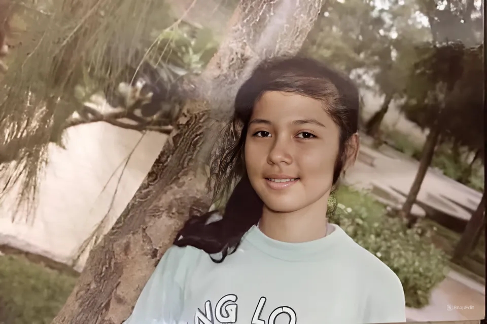 16 tuổi đã ra dáng đại mỹ nhân cả Việt Nam có đúng 1 người: Nhan sắc trời cao ban tặng, đẹp gì mà đẹp kinh thế- Ảnh 2.