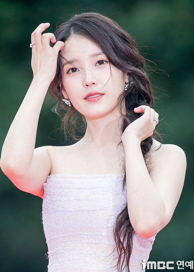 Ngắm mỹ nhân này 1 tỷ lần vẫn phải than trời vì quá đẹp: Đi đến đâu sáng bừng đến đó, cả Hàn Quốc có đúng 1 người- Ảnh 7. Ngắm mỹ nhân này 1 tỷ lần vẫn phải than trời vì quá đẹp: Đi đến đâu sáng bừng đến đó, cả Hàn Quốc có đúng 1 người- Ảnh 7.