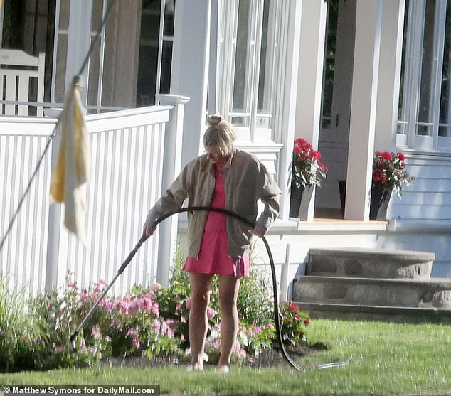 Nữ giám đốc nhân sự Astronomer lần đầu lộ mặt sau bê bối ngoại tình, để lộ ngay một