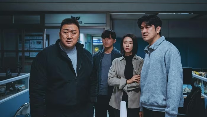 "Ông hoàng phòng vé" bị cảnh sát bắt khẩn, khán giả ráo riết truy lùng danh tính 10242a981fd1f68fafc0jpgavif 1755189900260 1755189900610942780326