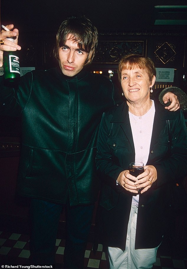 Victoria Beckham mượn chuyện để Victoria Beckham mượn chuyện để