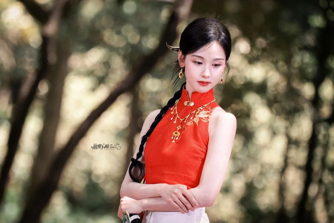 Mỹ nhân Trung Quốc tuyên truyền phim mới mà đẹp chấn động: Quốc sắc thiên hương, bạch nguyệt quang trong truyền thuyết- Ảnh 10.